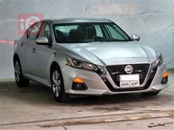 نيسان ألتيما